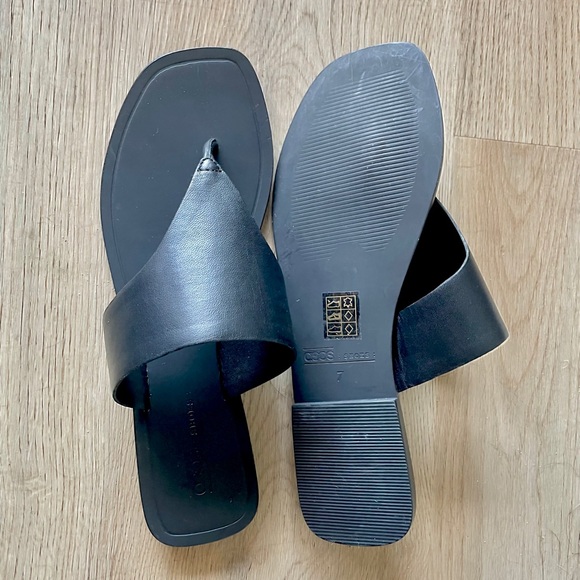 Leather Sandals - Picture 2 of 2